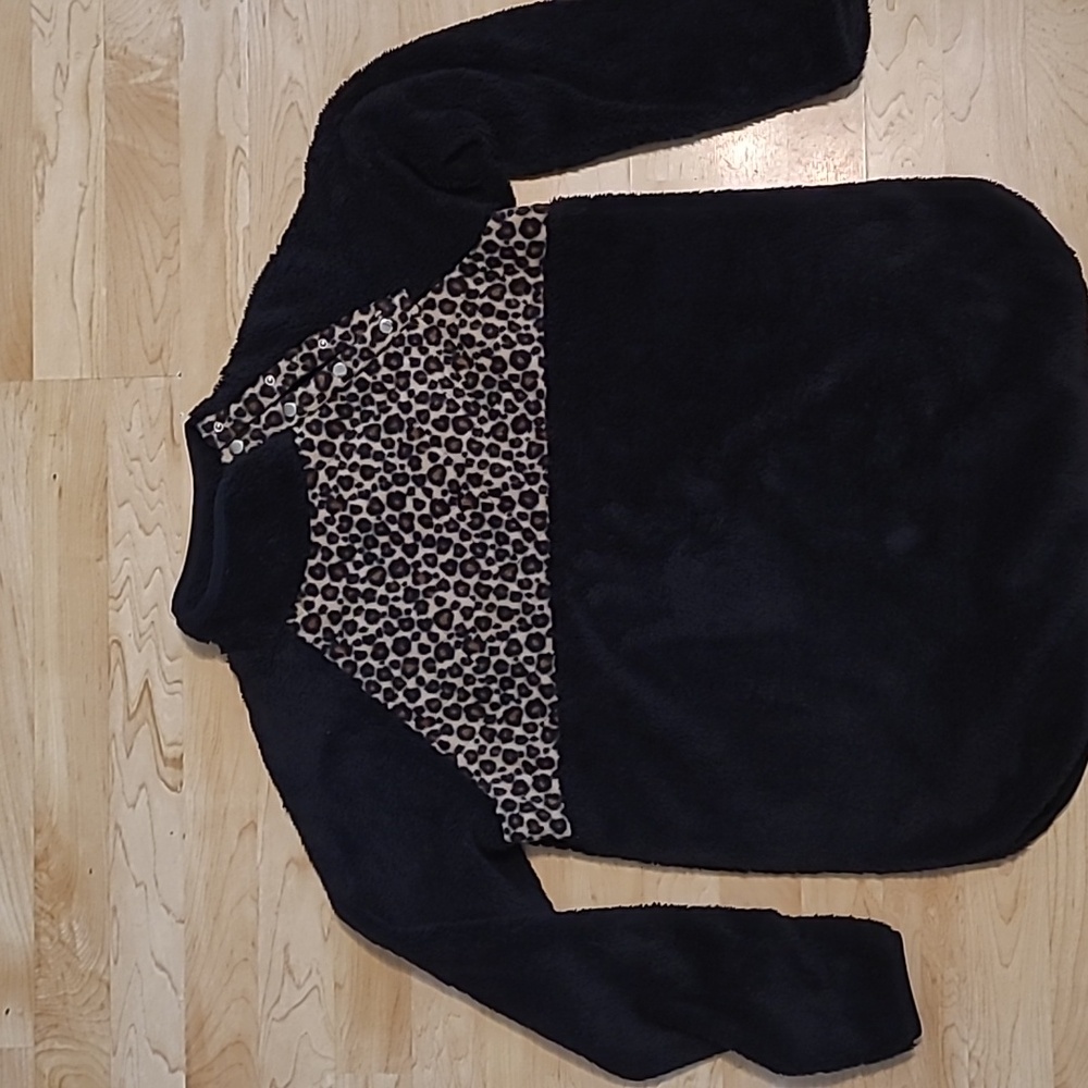 Pink Lily Leopard Print Fleece